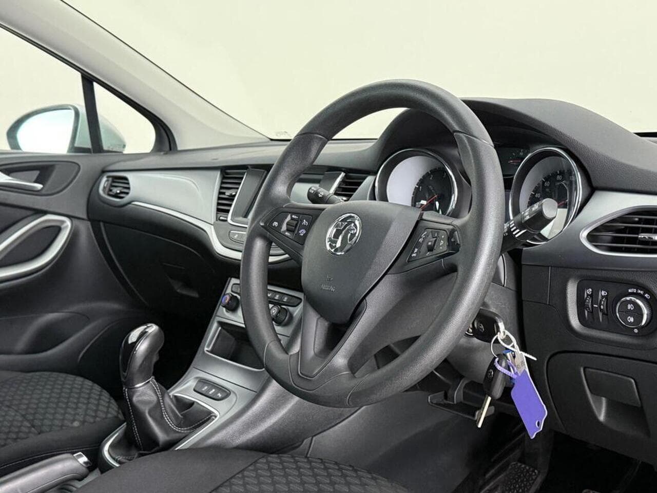 Vauxhall Astra thumbnail Interior Front