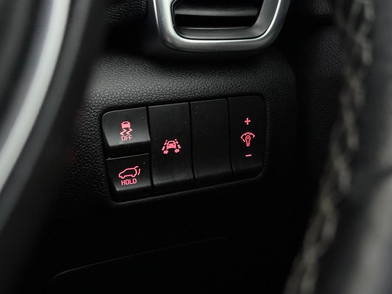 Kia Sportage thumbnail Misc Controls