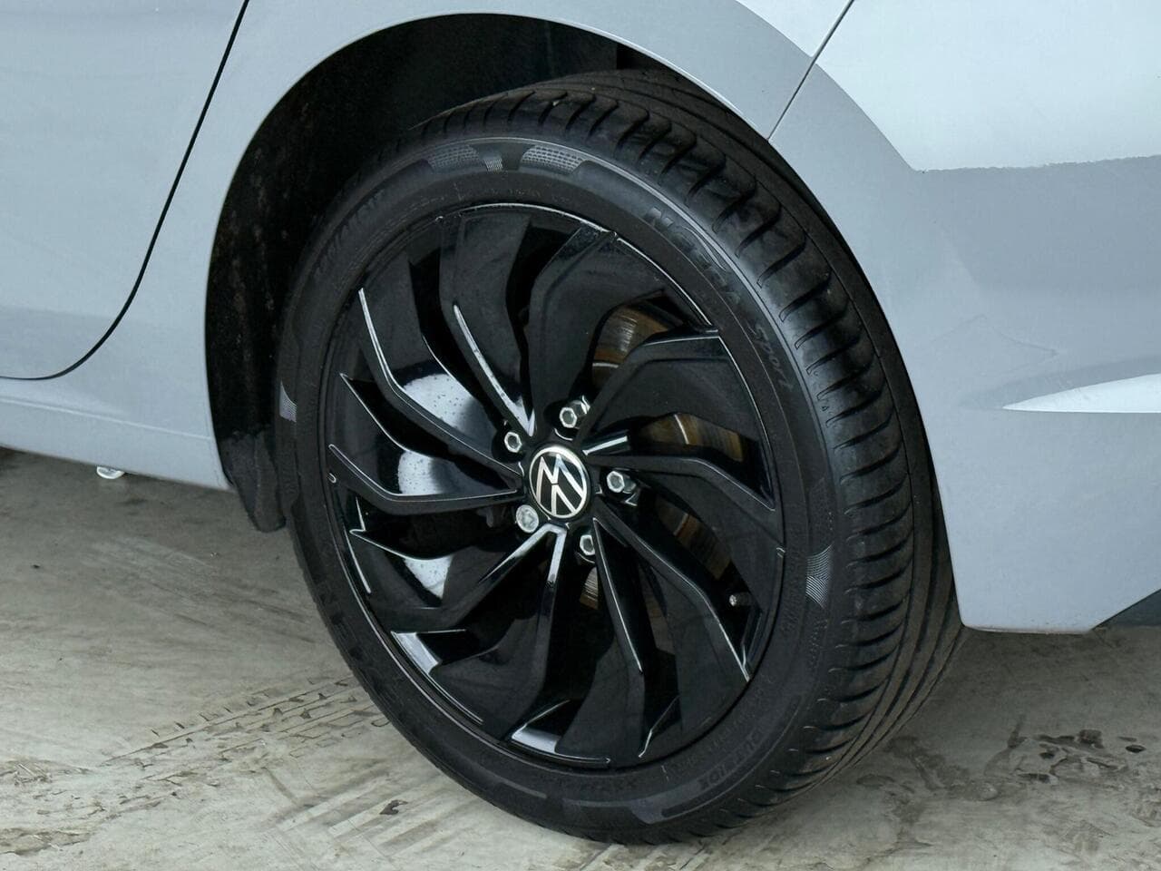 Volkswagen Golf thumbnail Wheel