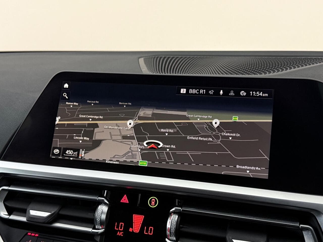 BMW 3 Series thumbnail Infotainment System
