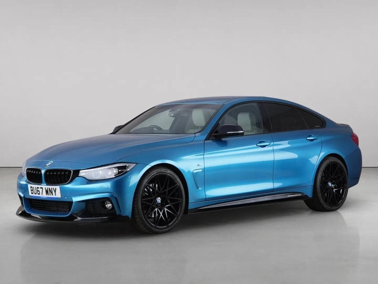 BMW 4 Series Gran Coupe thumbnail Front Left