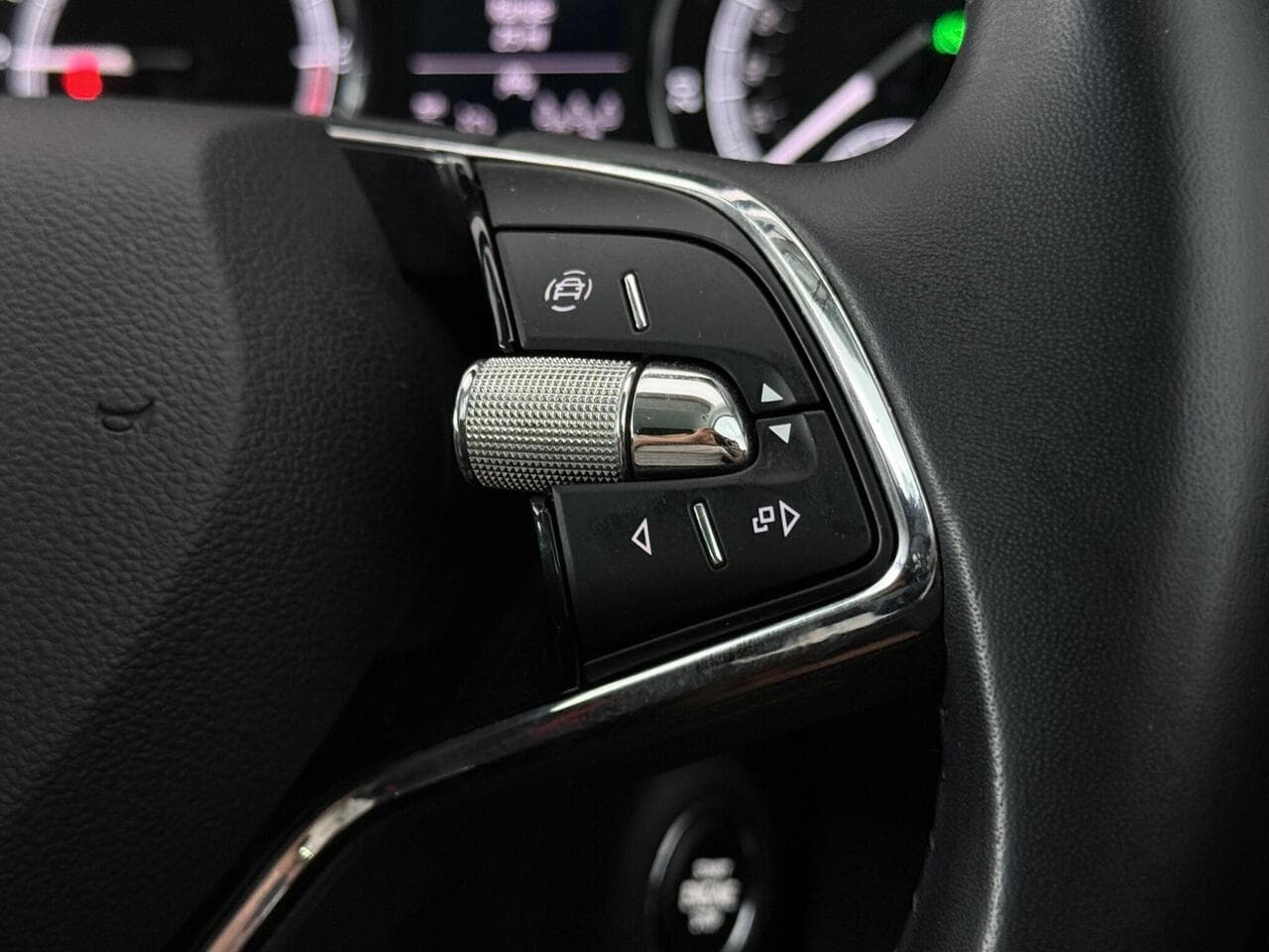 Skoda Kodiaq thumbnail Misc Controls