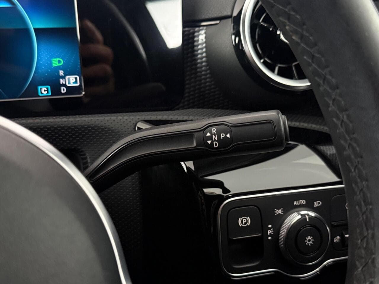 Mercedes-Benz A Class thumbnail Misc Controls