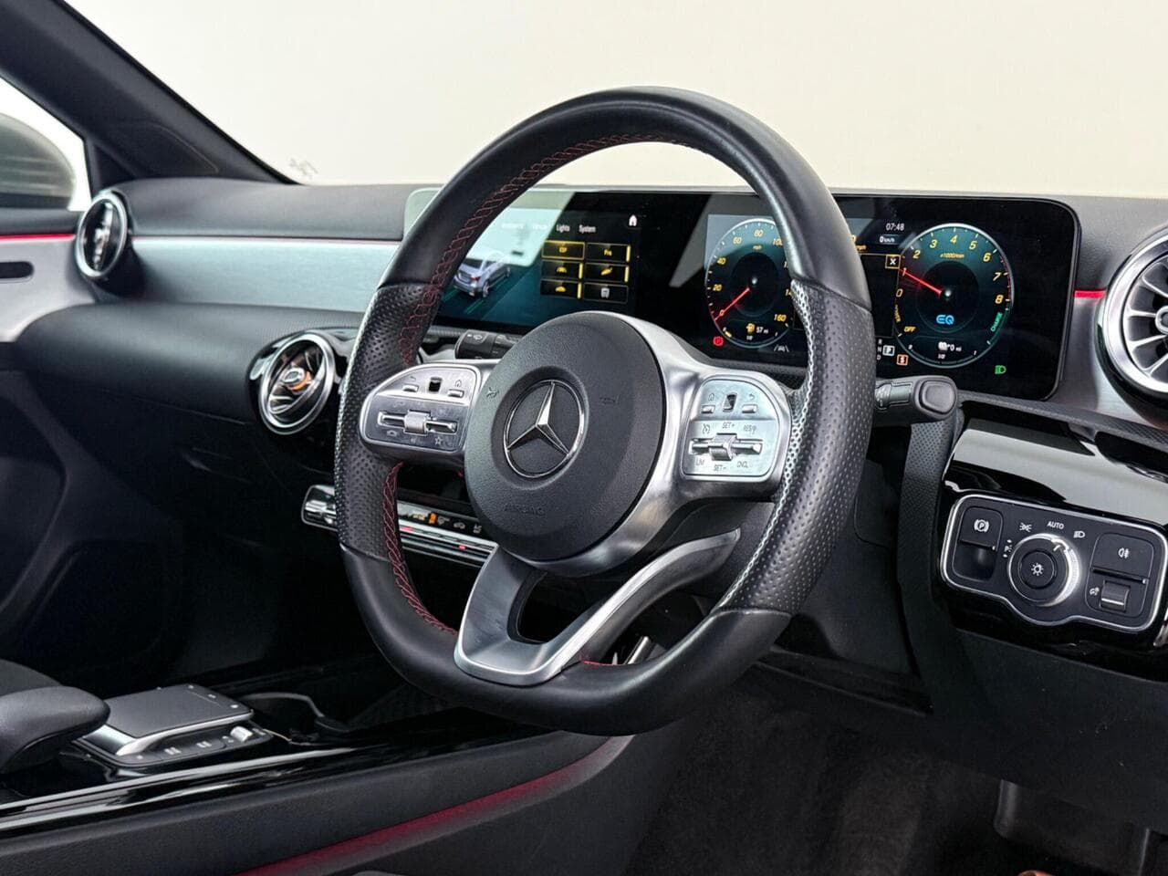 Mercedes-Benz A Class thumbnail Steering Wheel