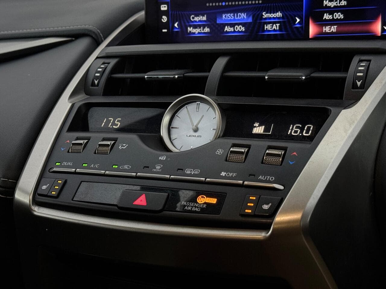Lexus NX thumbnail Interior Front