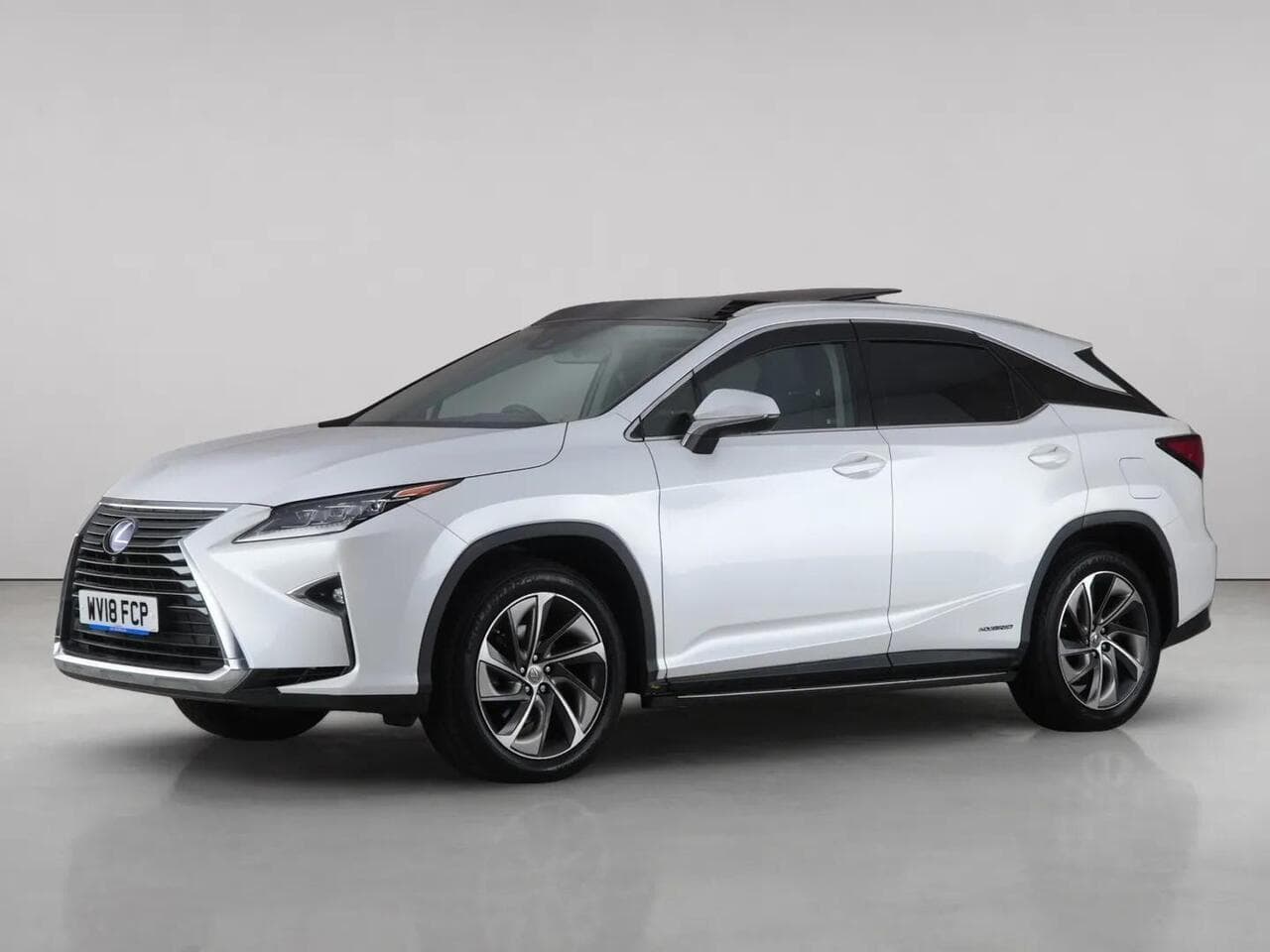 Lexus RX thumbnail Front Left