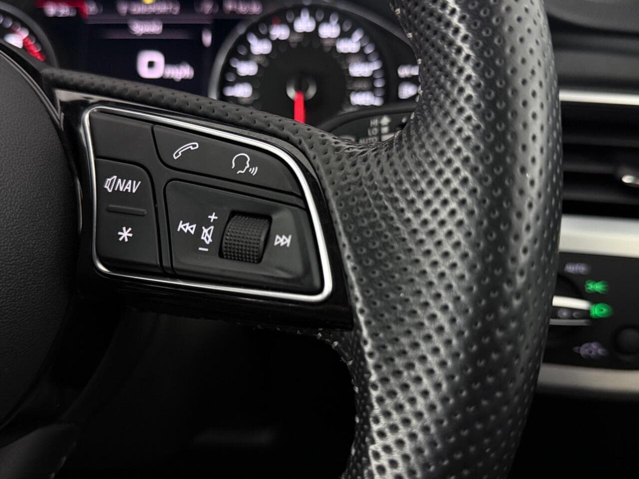 Audi A4 thumbnail Misc Controls