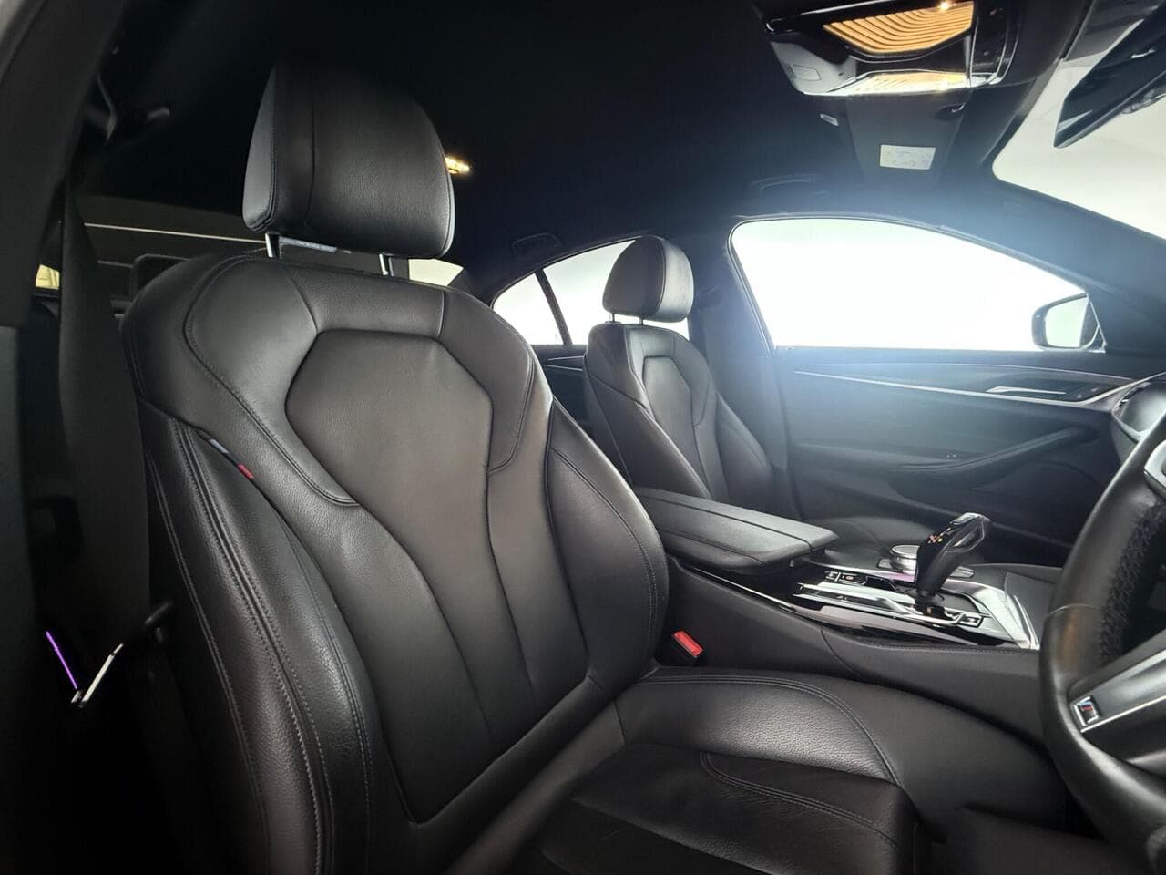 BMW 5 Series thumbnail Seat Driver