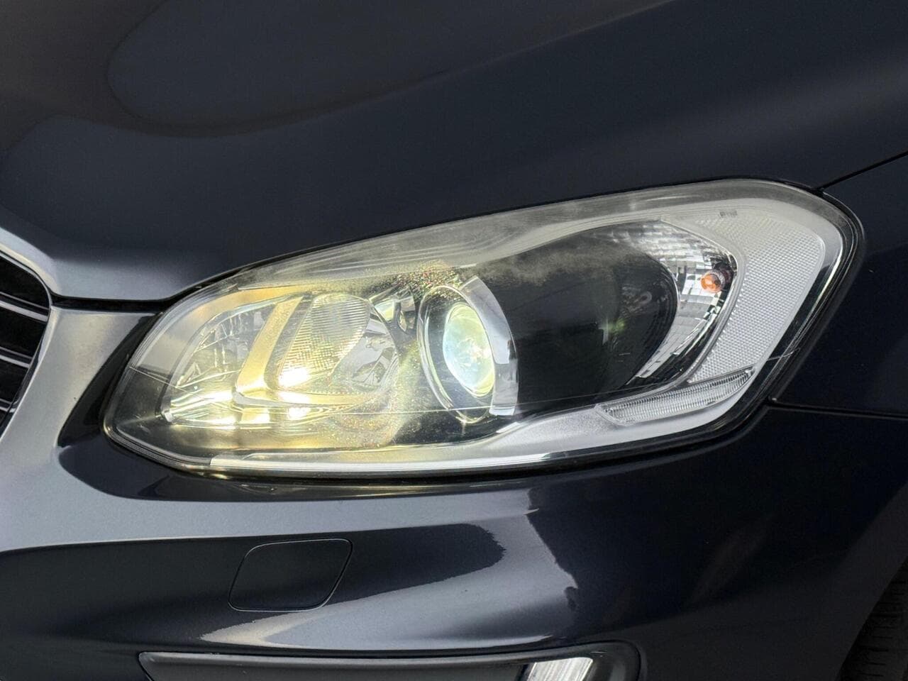 Volvo XC60 thumbnail Lights Front