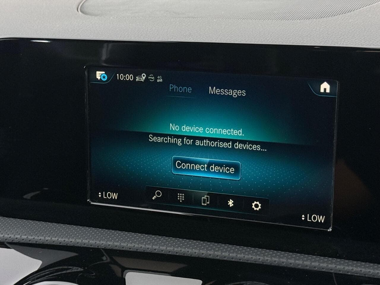 Mercedes-Benz A Class thumbnail Infotainment System