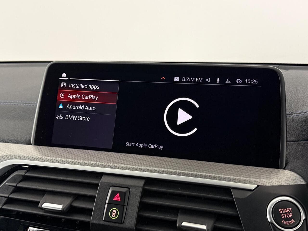 BMW X3 thumbnail Infotainment System