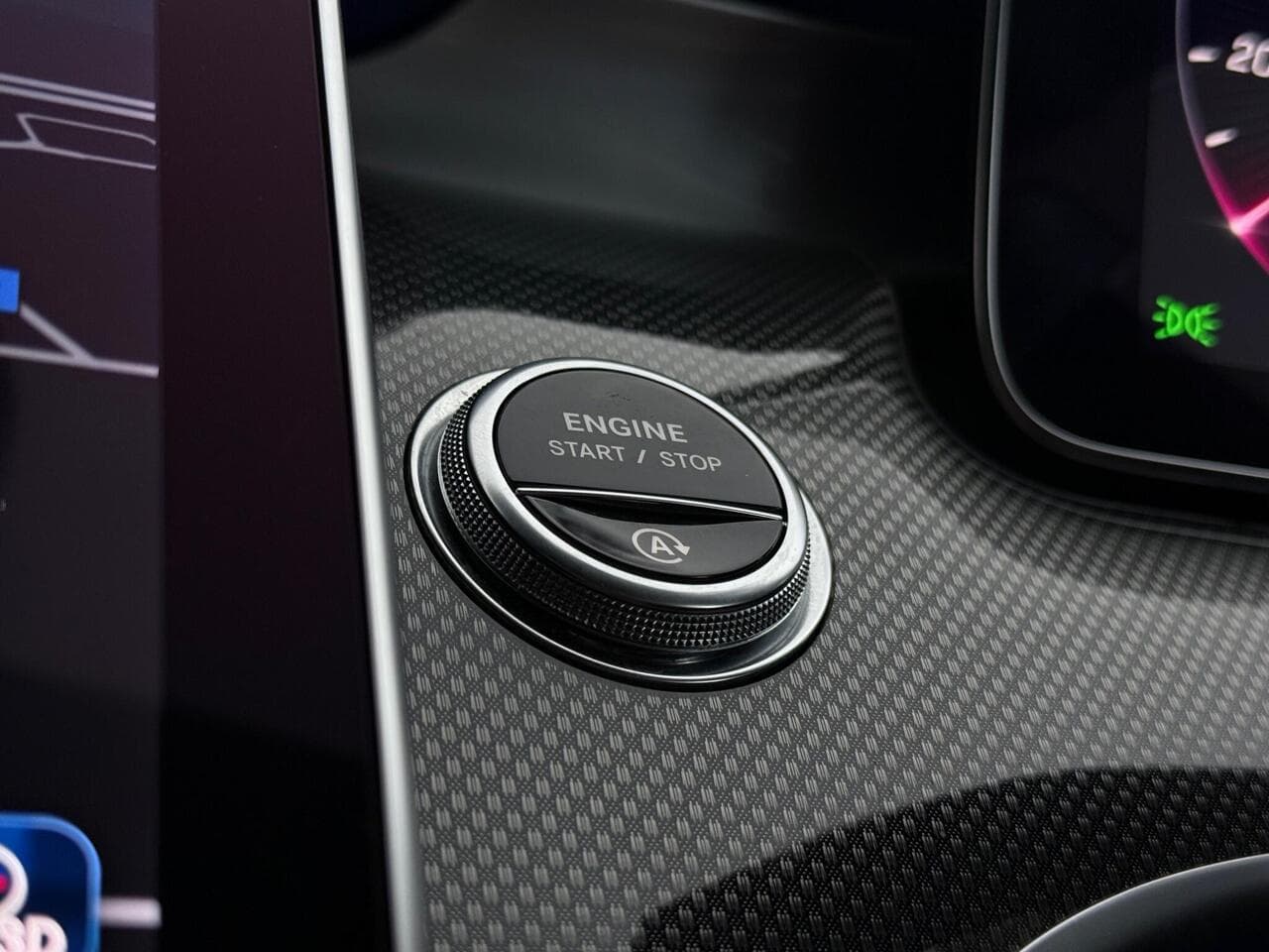 Mercedes-Benz C Class thumbnail Misc Controls