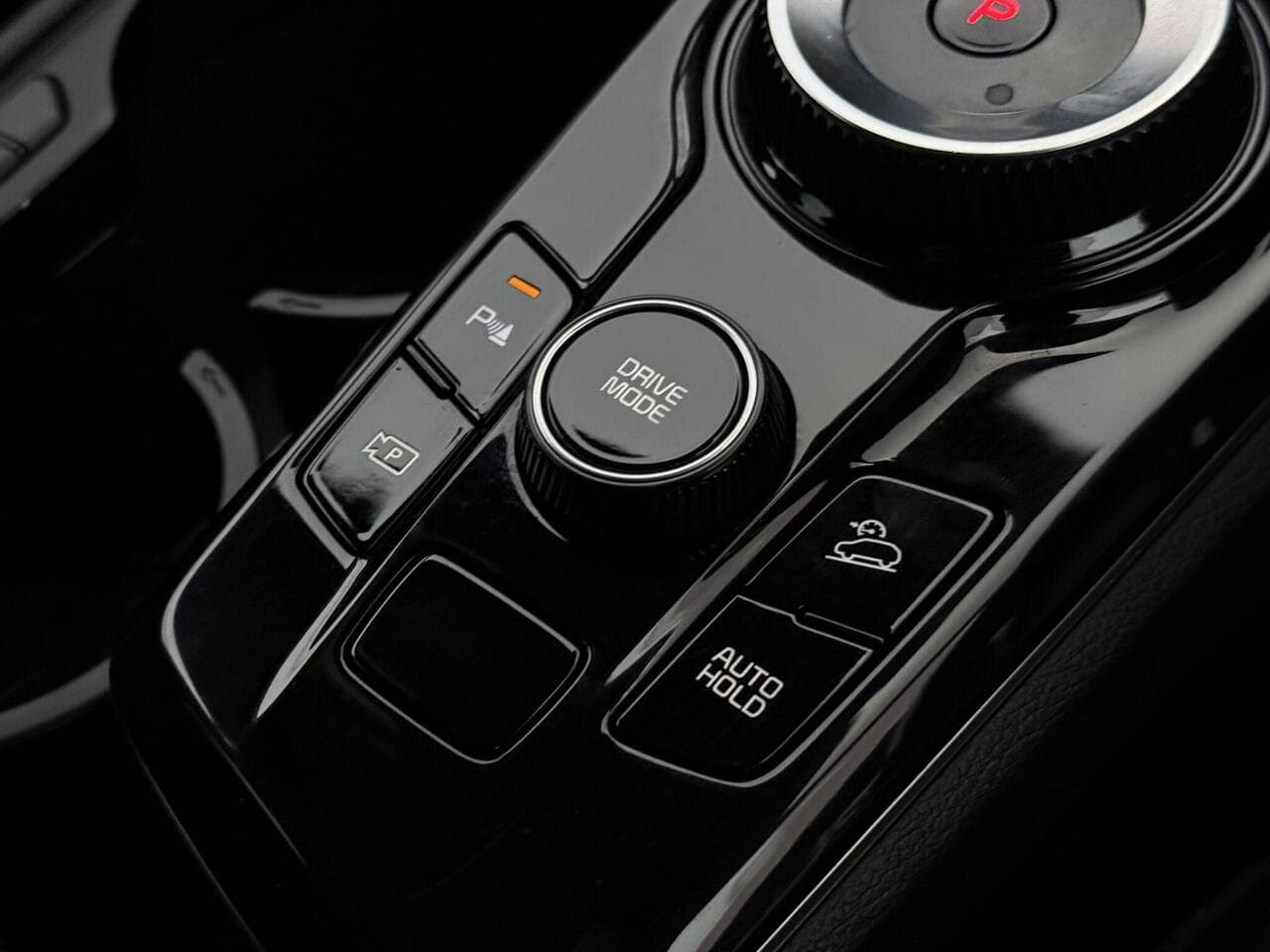 Kia Sportage thumbnail Misc Controls