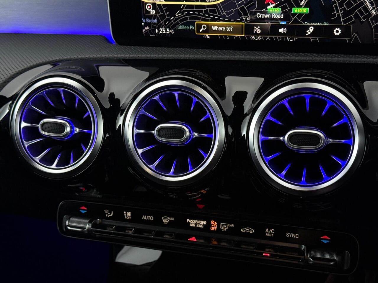 Mercedes-Benz A Class thumbnail Driver Instruments