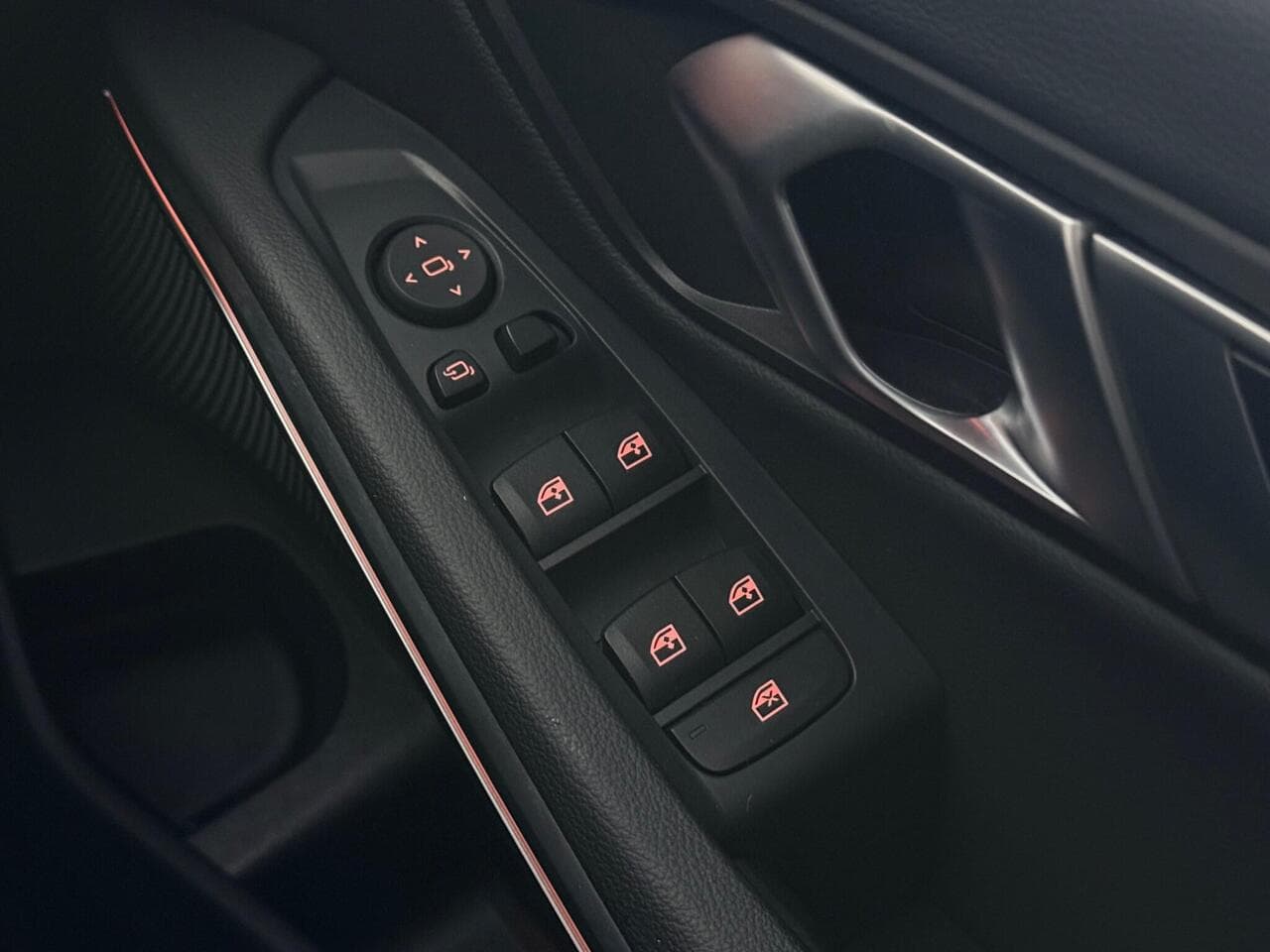 BMW 3 Series thumbnail Misc Controls