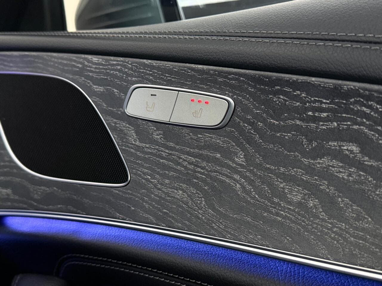 Mercedes-Benz CLS thumbnail Misc Controls
