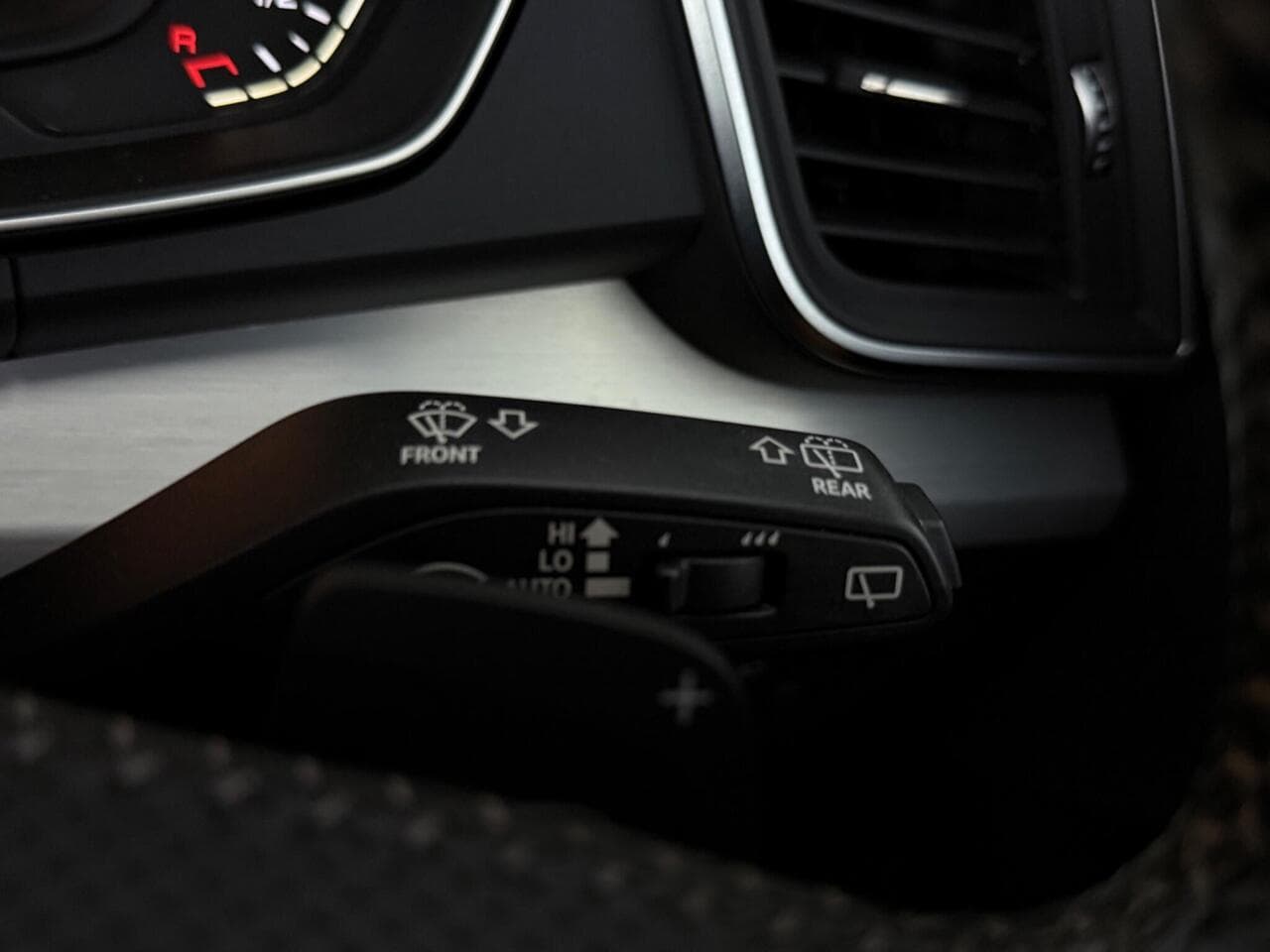 Audi Q5 thumbnail Misc Controls