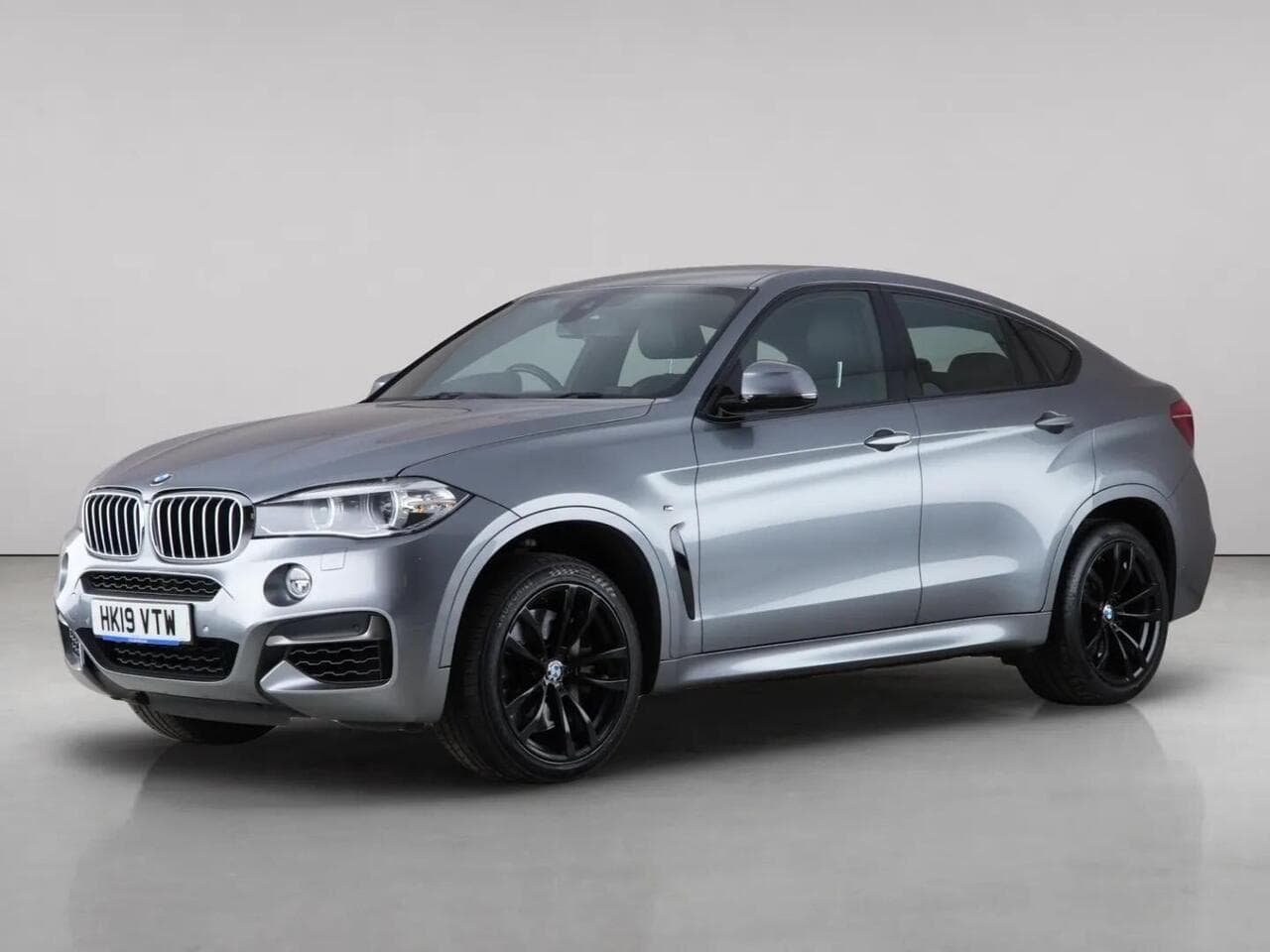 BMW X6 thumbnail Front Left