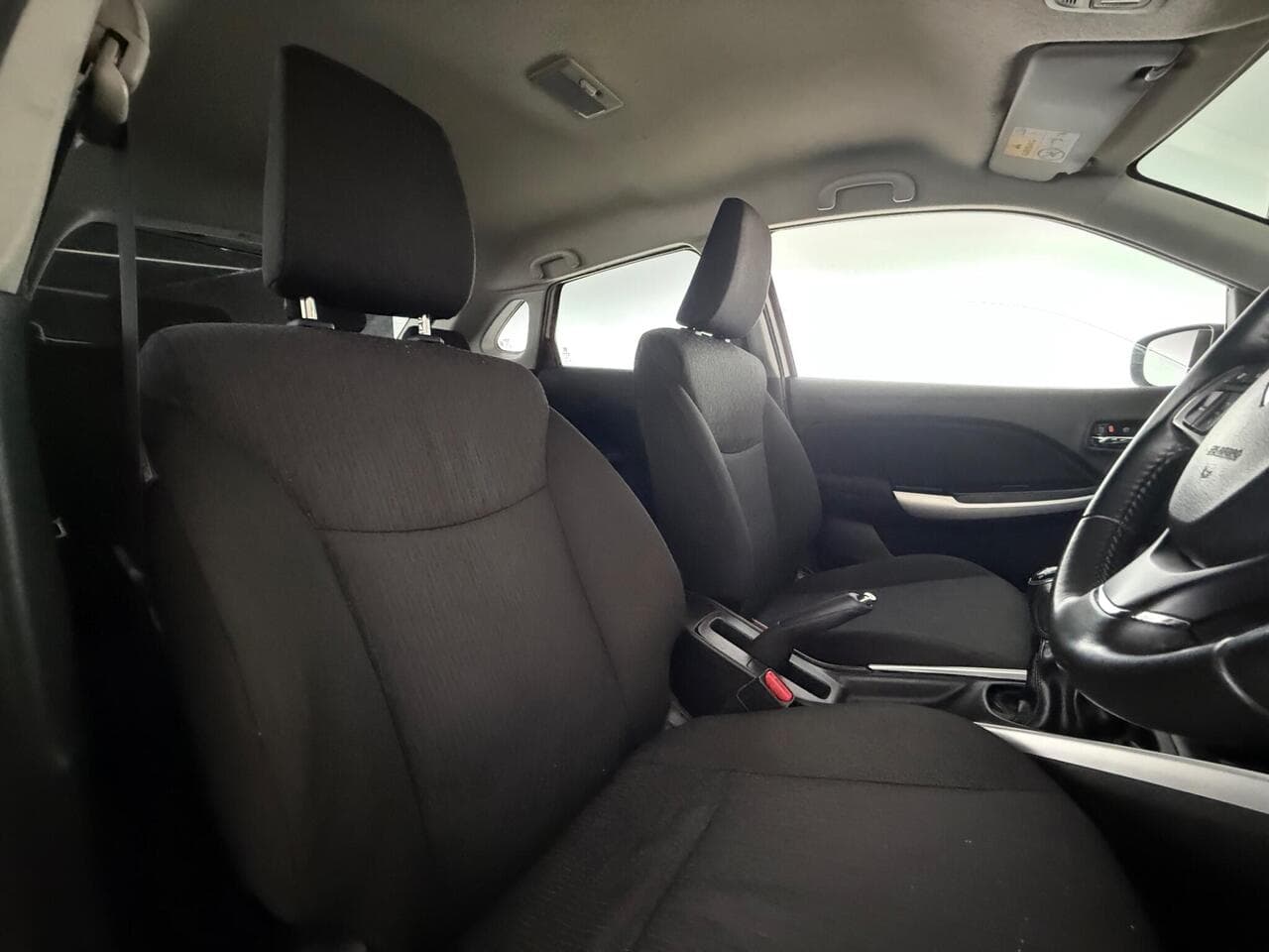 Suzuki Baleno thumbnail Seat Driver