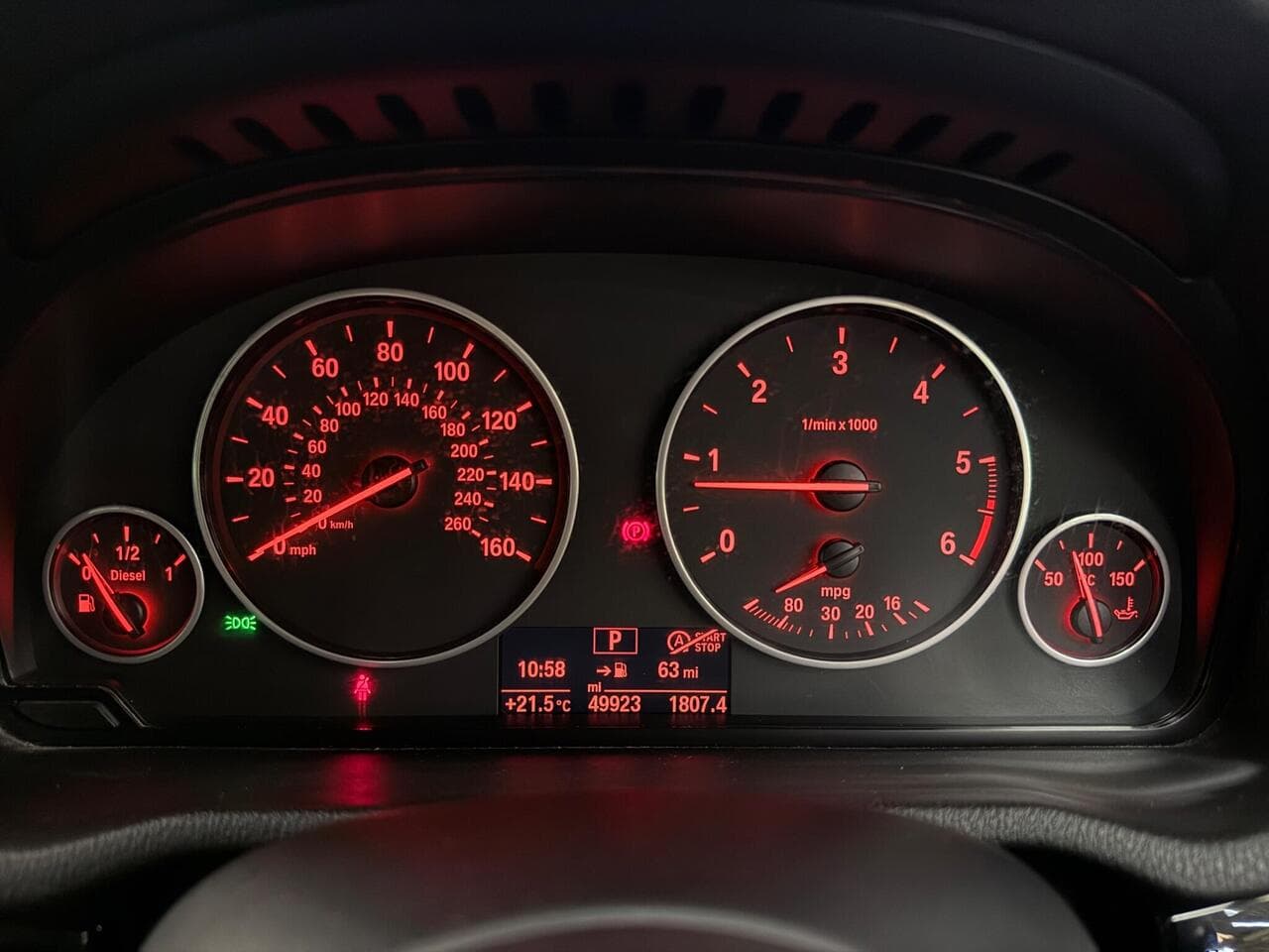 BMW X3 thumbnail Driver Instruments