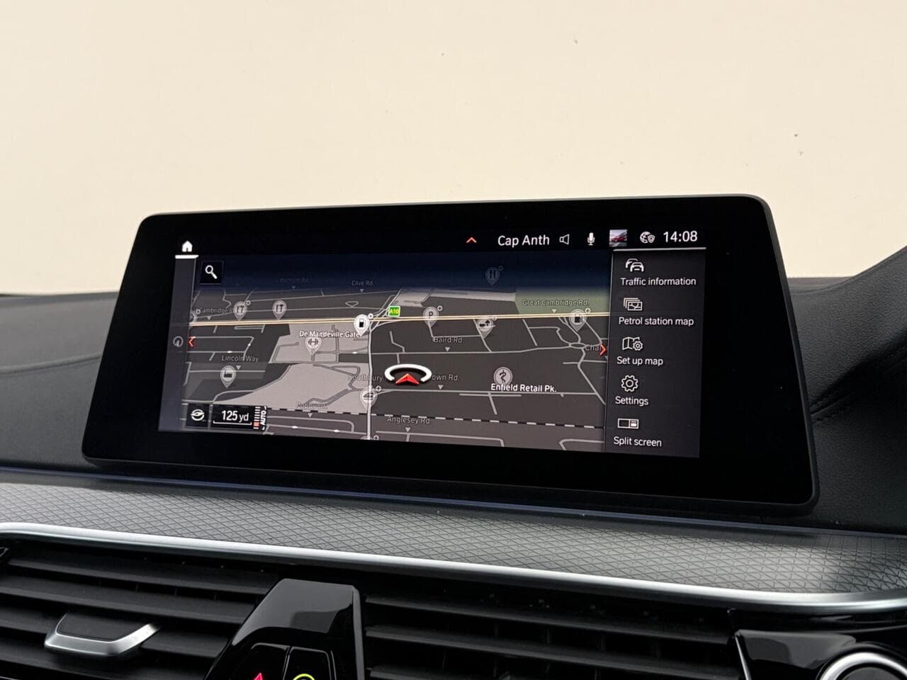 BMW 5 Series thumbnail Infotainment System