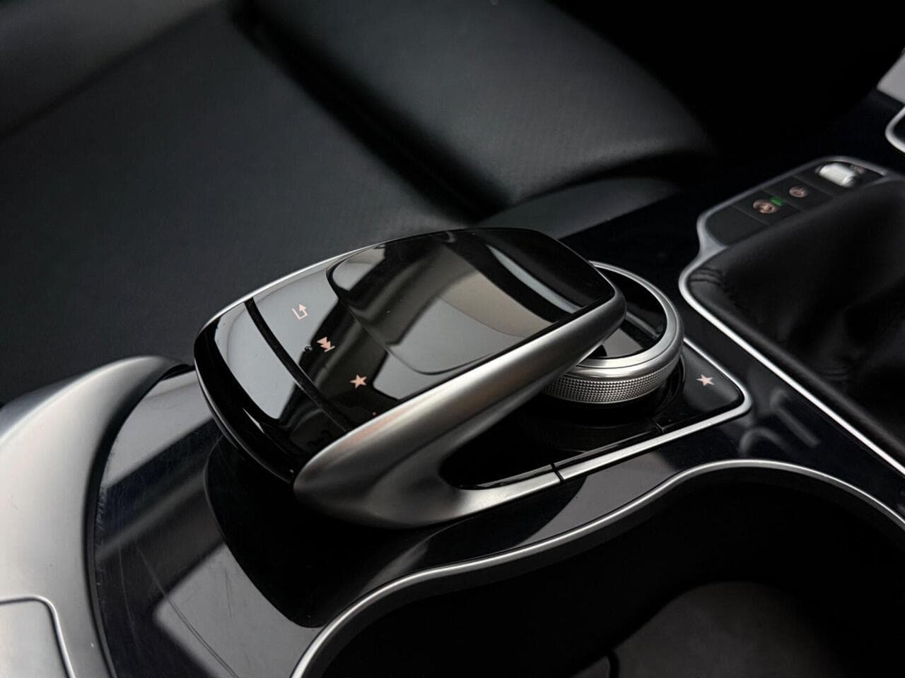 Mercedes-Benz C Class thumbnail Inconclusive