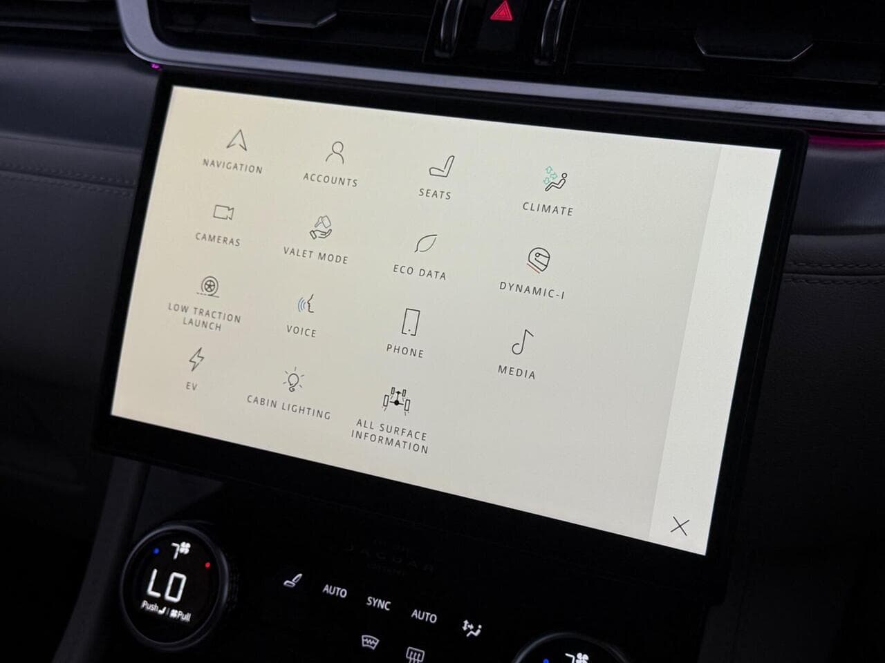 Jaguar F-PACE thumbnail Inconclusive