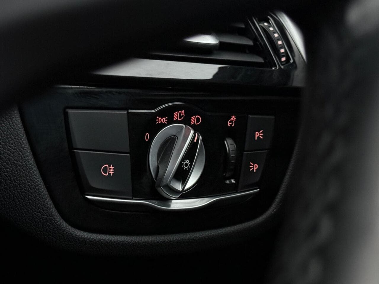 BMW 5 Series thumbnail Misc Controls