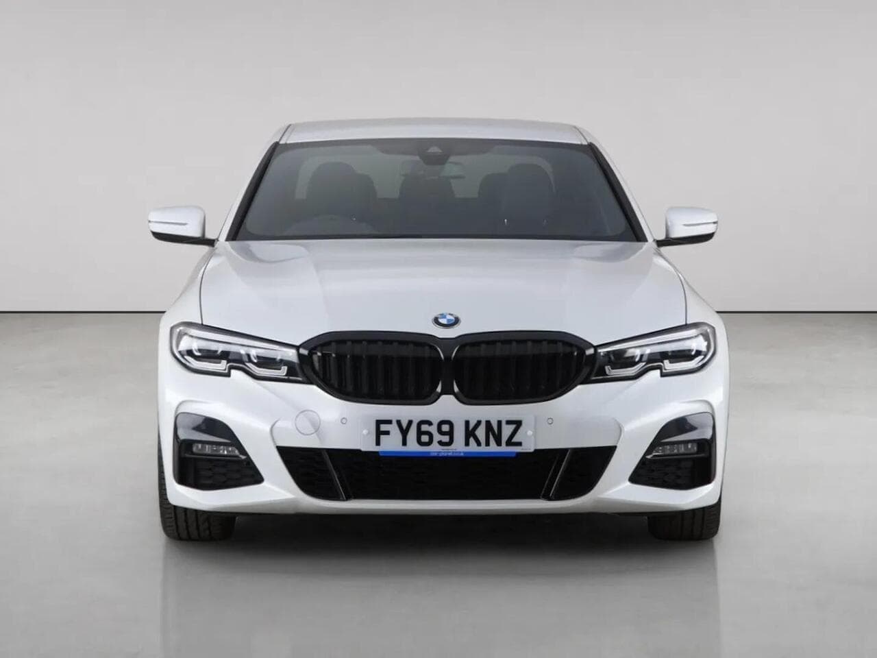 BMW 3 Series thumbnail Front