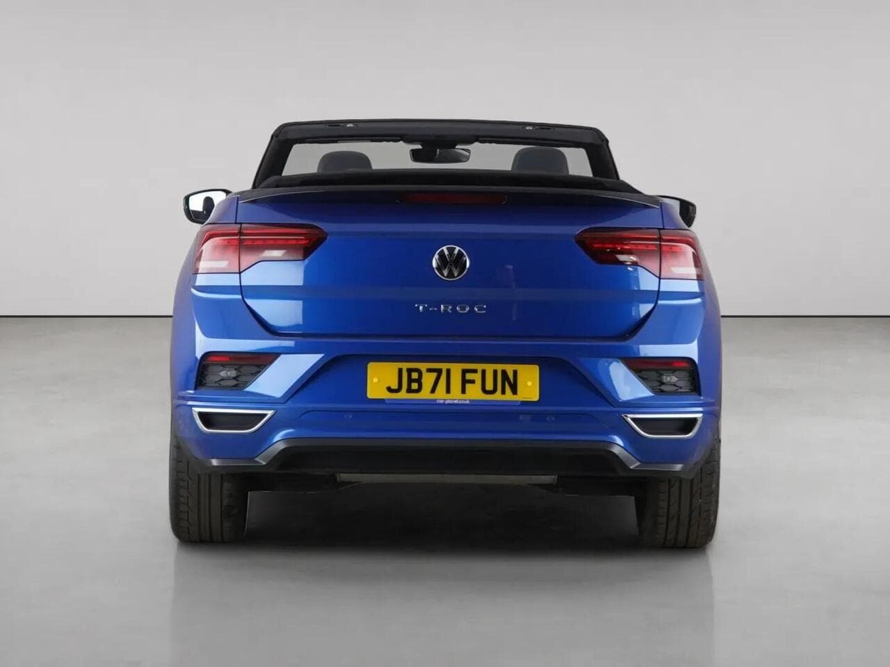 Volkswagen T-Roc thumbnail Rear