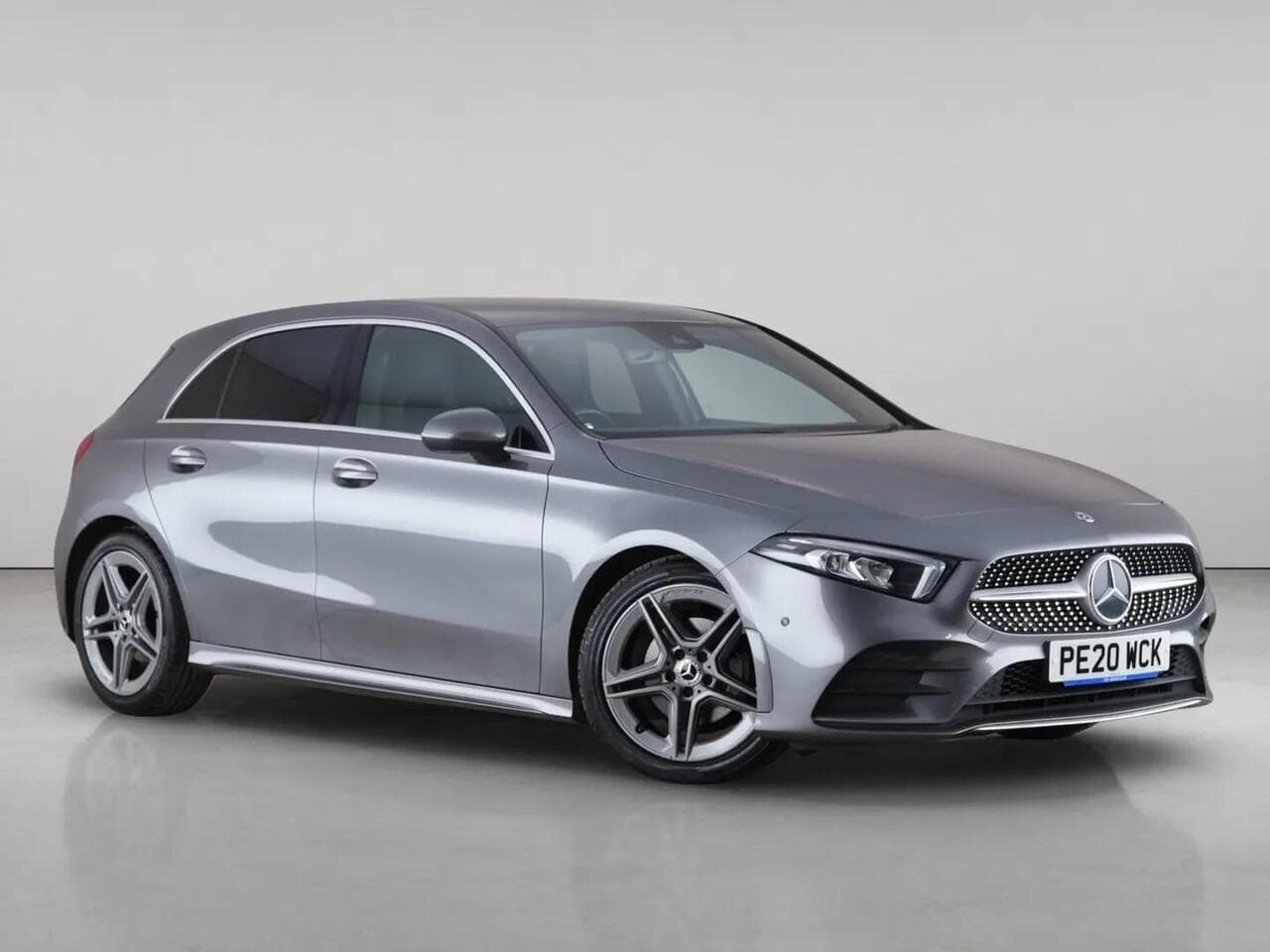 Mercedes-Benz A Class - Mercedes-Benz A Class 1.3 A180 AMG Line (Executive) 7G-DCT Euro 6 (s/s) 5dr