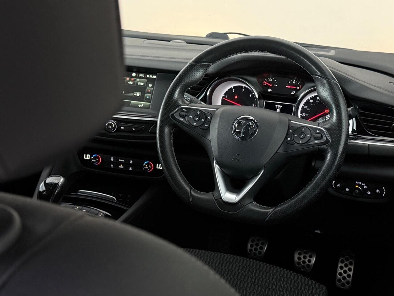 Vauxhall Insignia thumbnail Steering Wheel