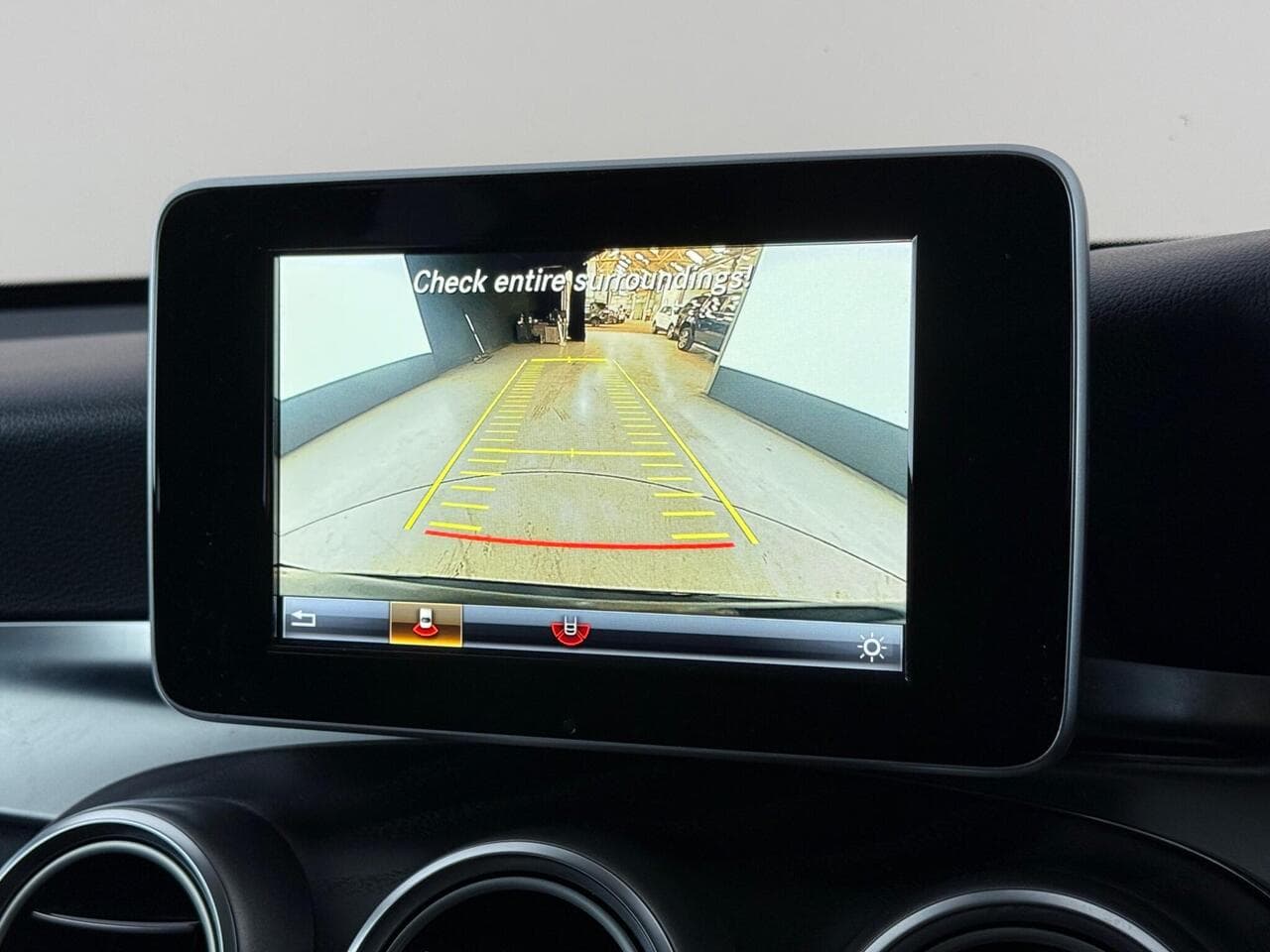 Mercedes-Benz GLC thumbnail Infotainment System