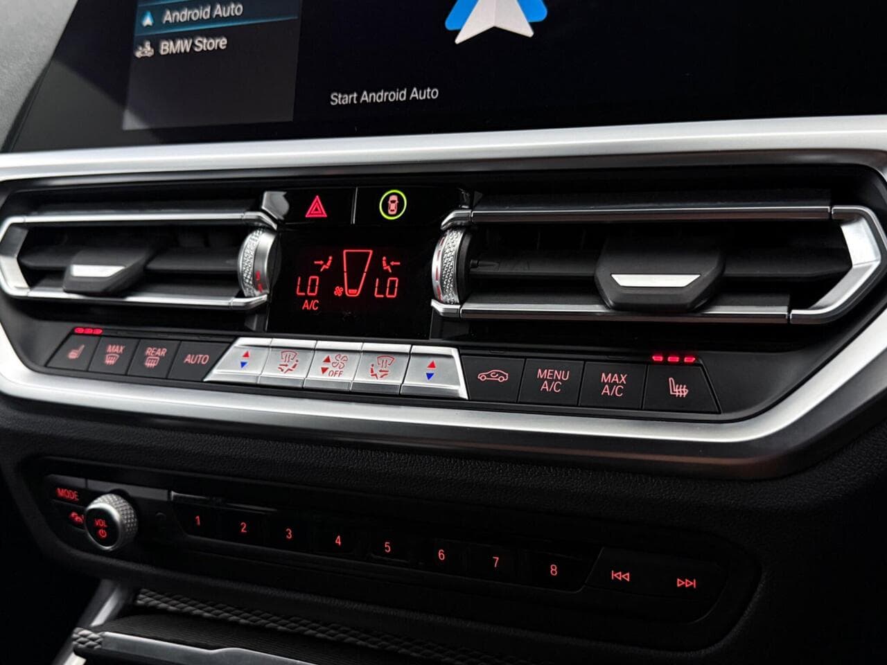 BMW 3 Series thumbnail Infotainment System