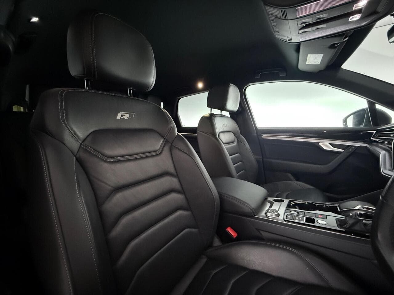 Volkswagen Touareg thumbnail Seat Driver