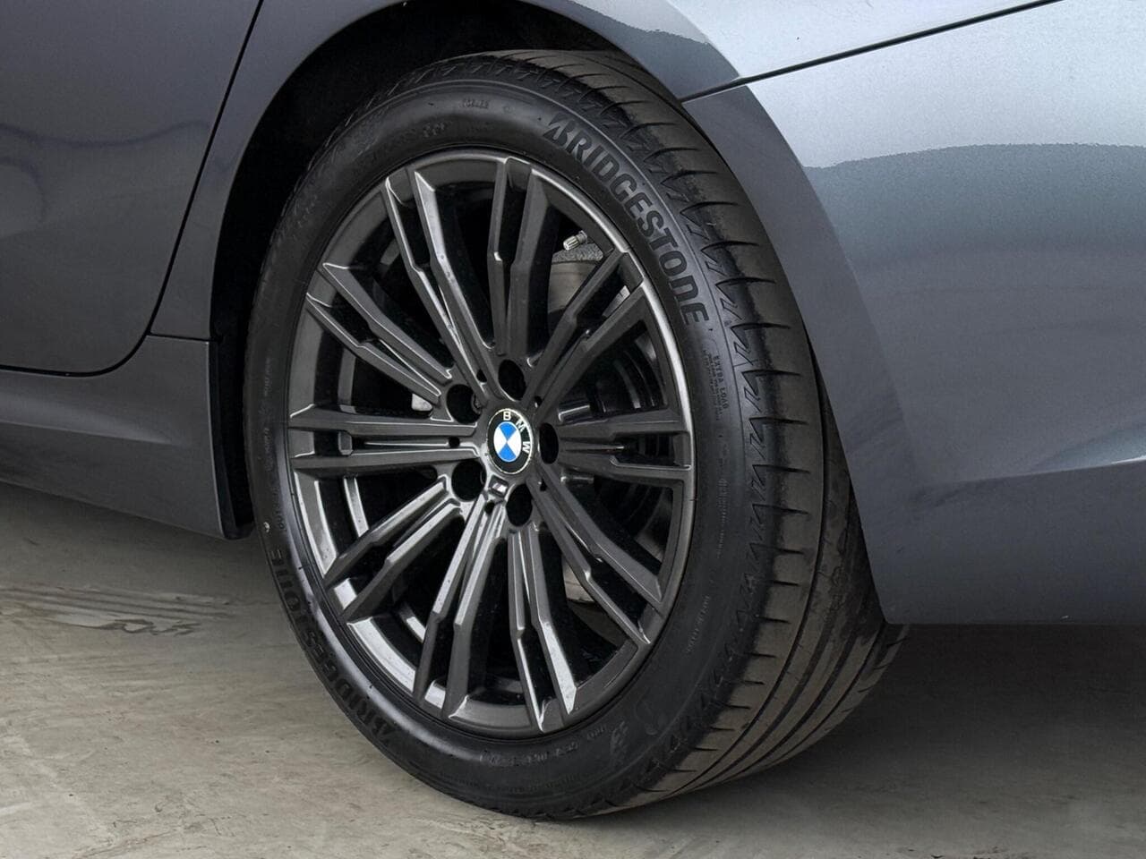 BMW 3 Series thumbnail Wheel