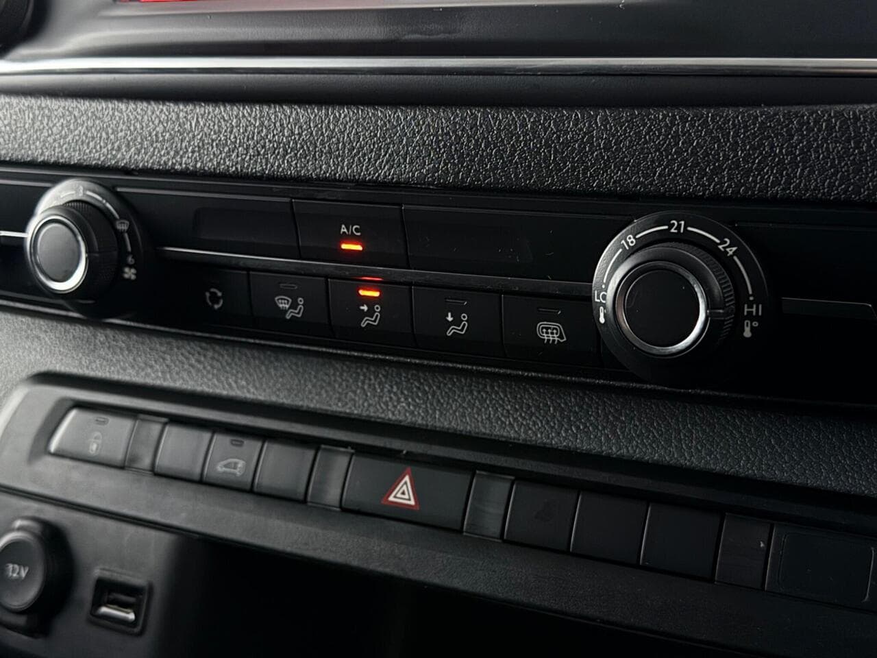 Citroen Dispatch thumbnail Misc Controls