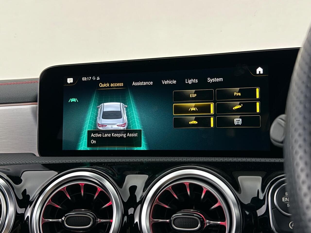 Mercedes-Benz CLA thumbnail Infotainment System