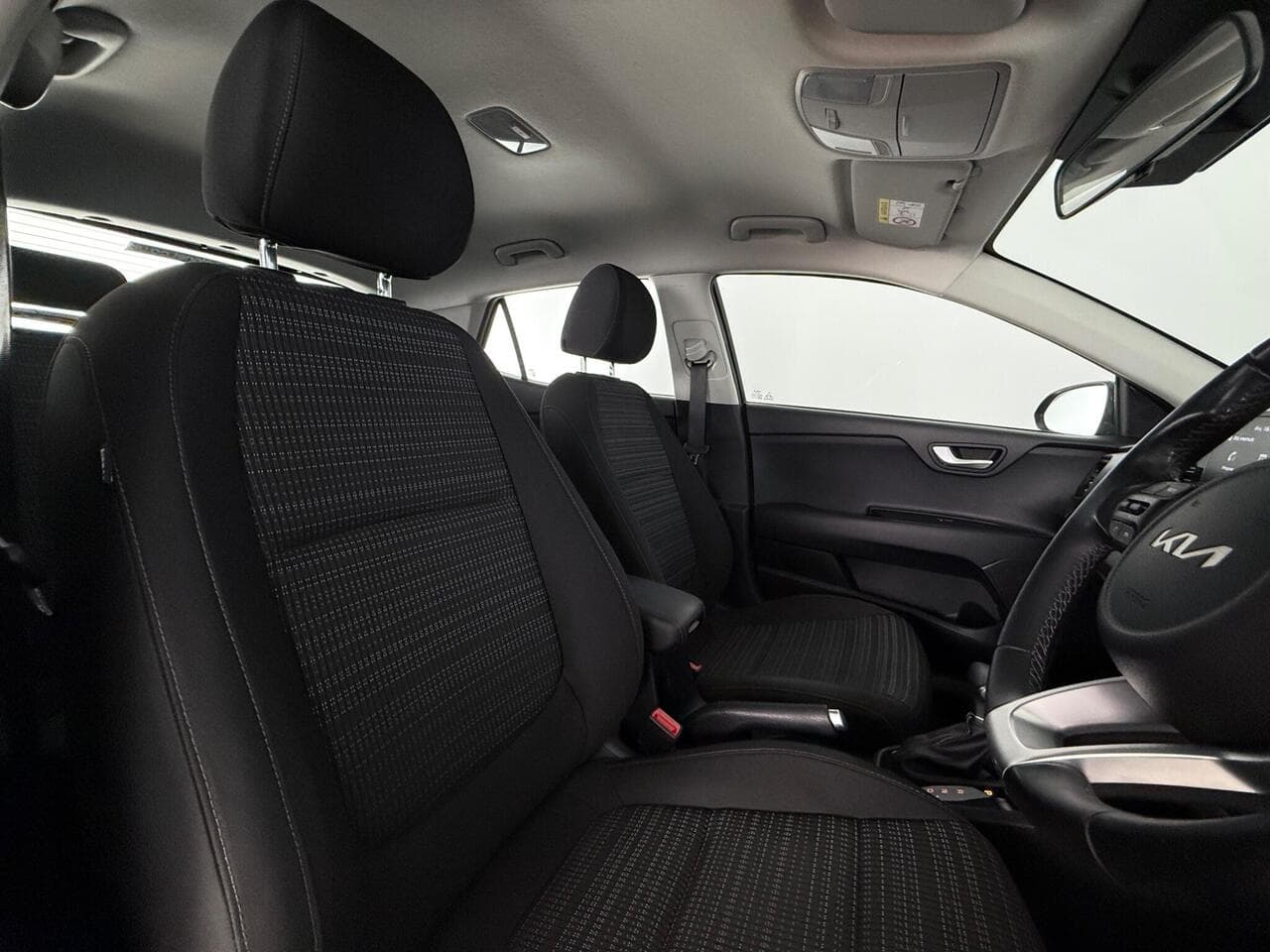 Kia Stonic thumbnail Seat Driver