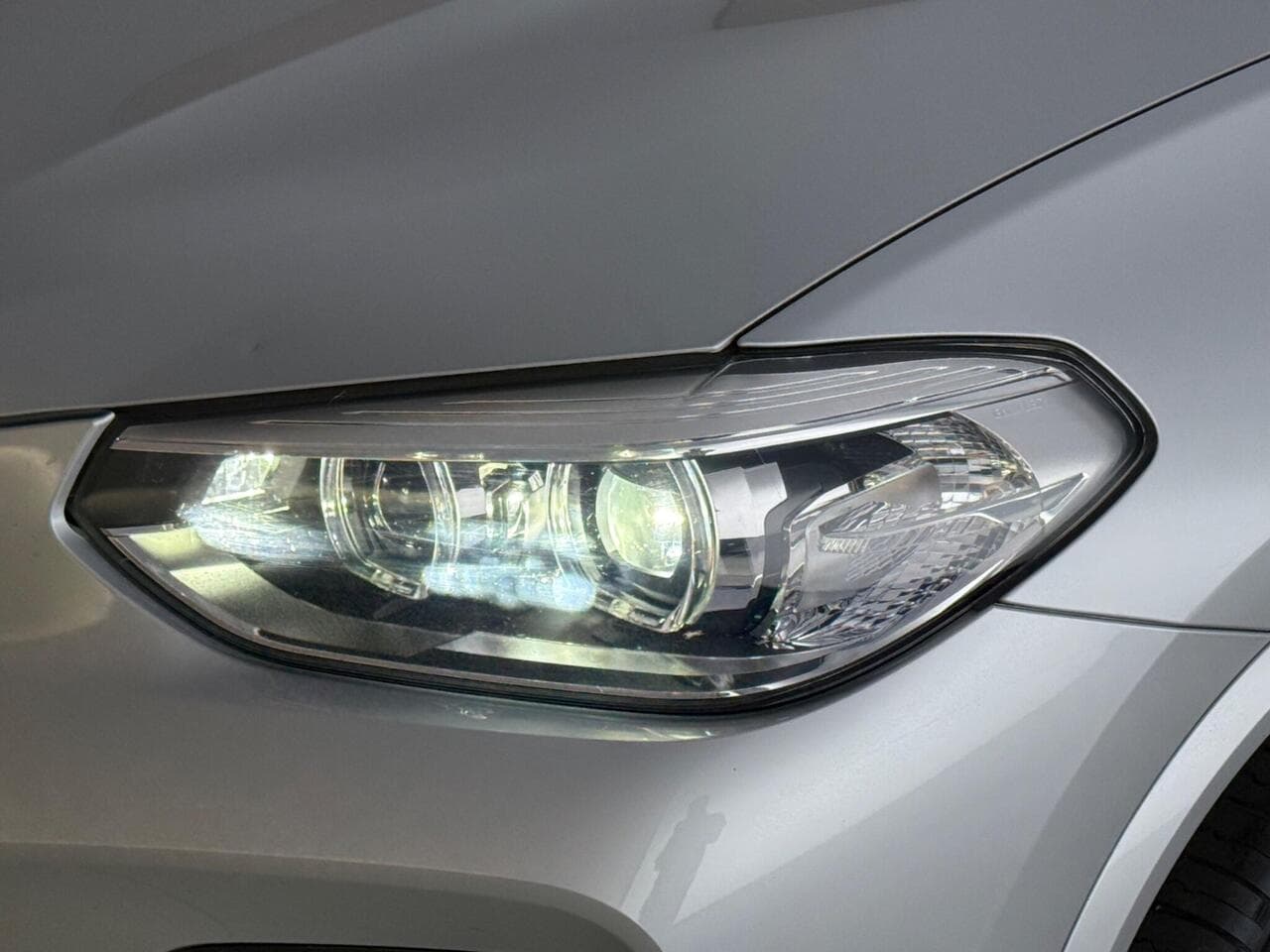 BMW X3 thumbnail Lights Front