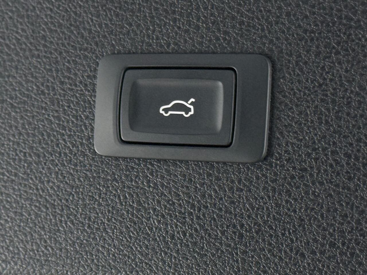 Audi Q5 thumbnail Misc Controls