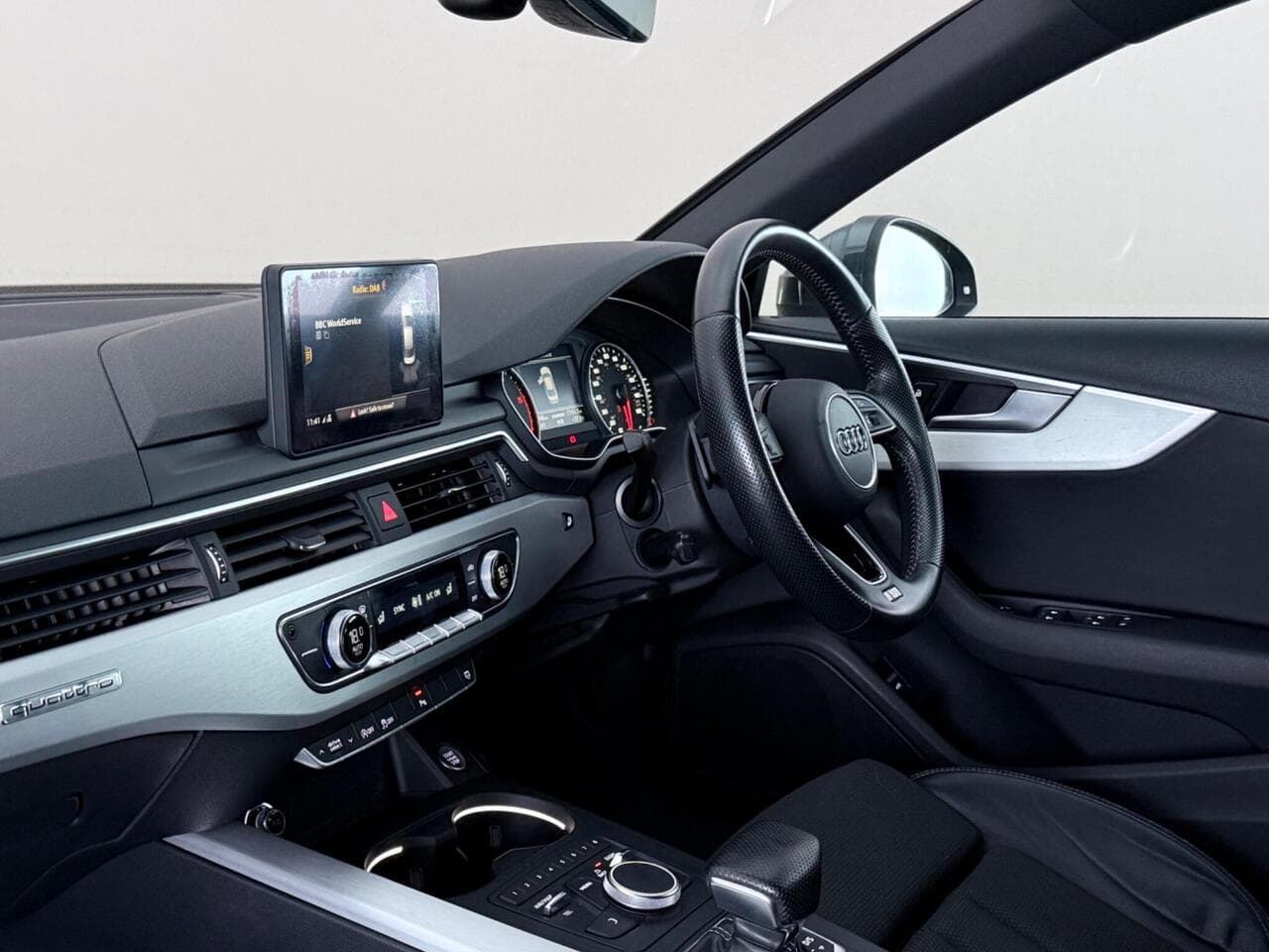 Audi A4 thumbnail Interior Front