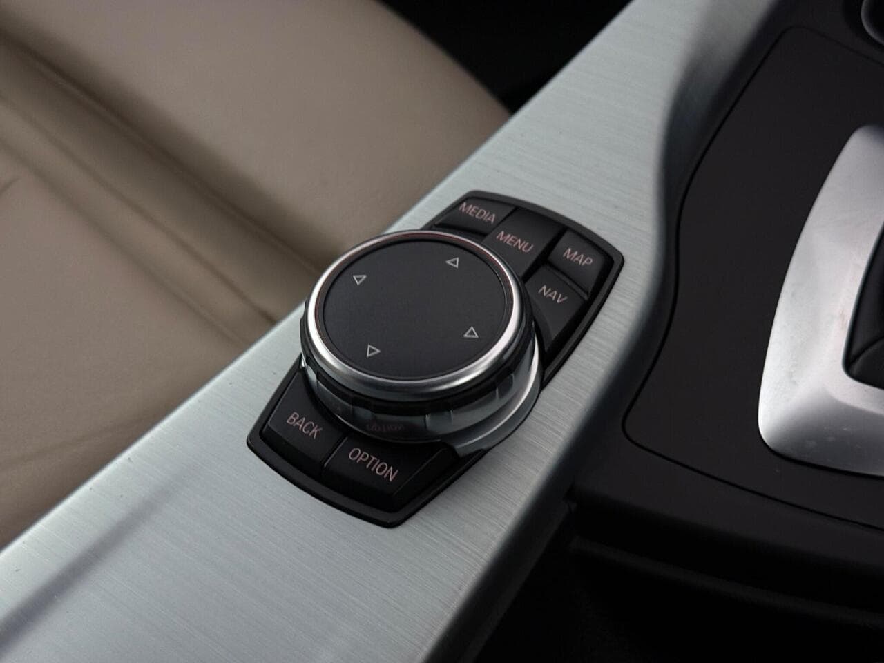BMW 4 Series thumbnail Misc Controls
