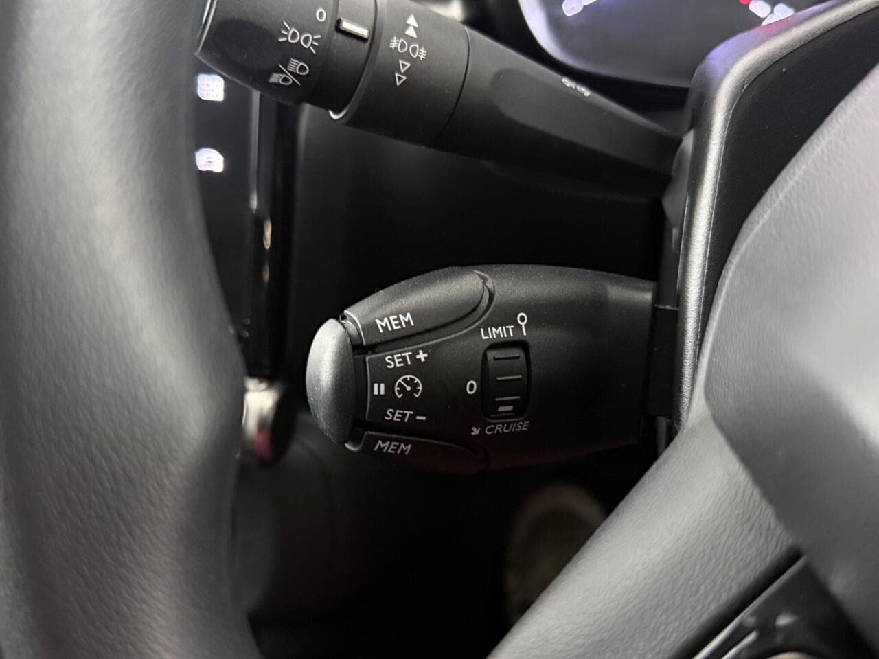 Citroen C3 thumbnail Misc Controls