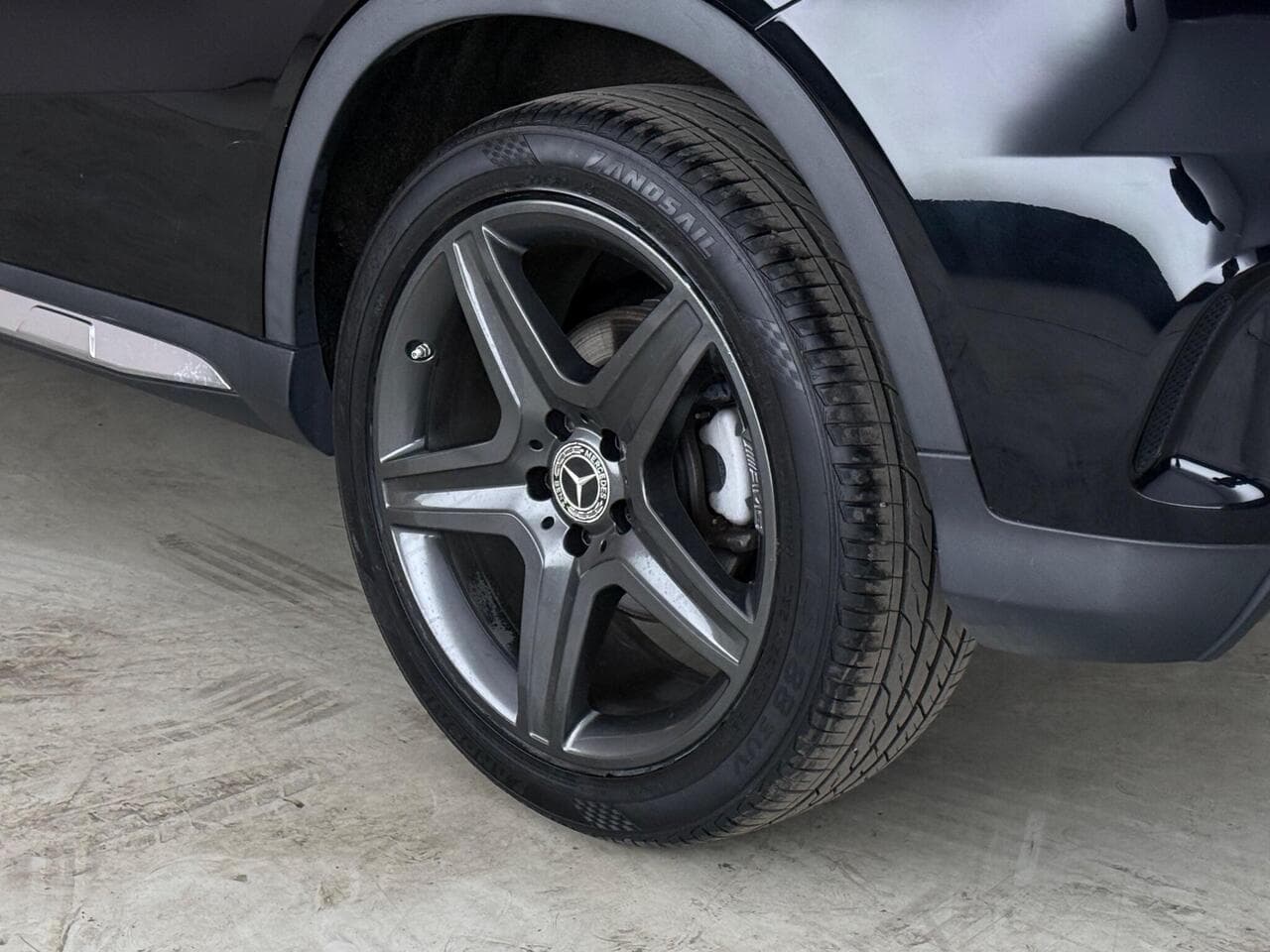 Mercedes-Benz GLA thumbnail Wheel