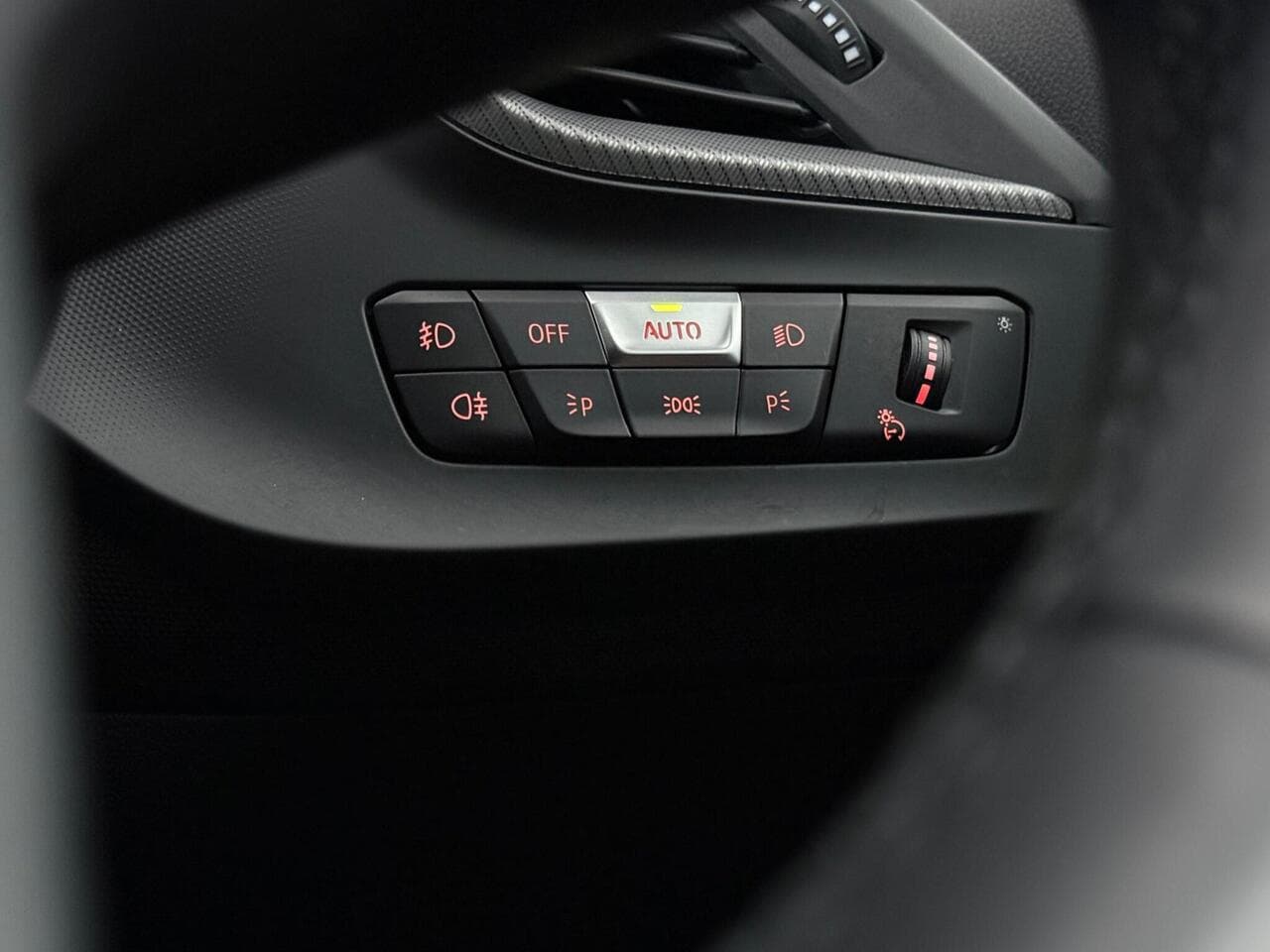 BMW 2 Series Gran Coupe thumbnail Misc Controls