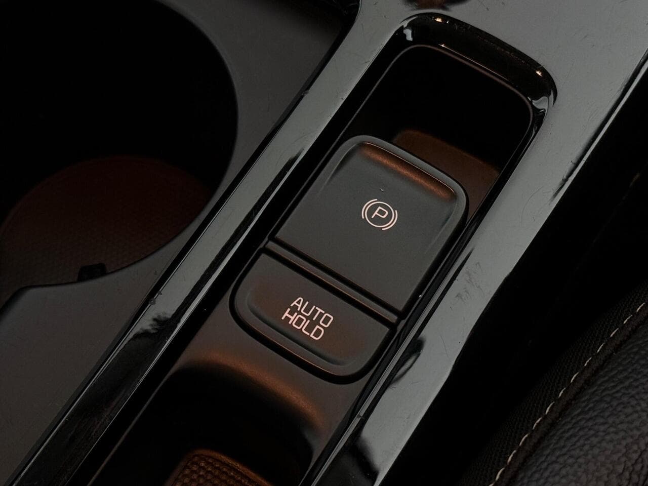 Kia XCeed thumbnail Misc Controls