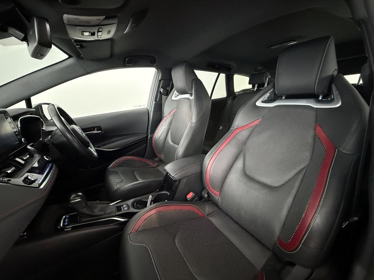 Toyota Corolla thumbnail Seat Front Passenger