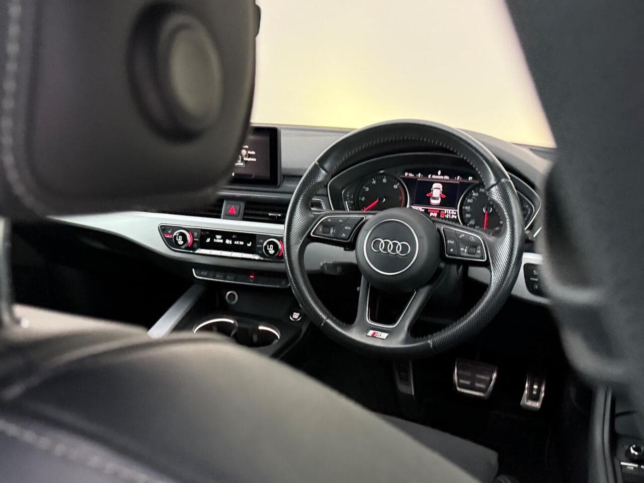 Audi A4 thumbnail Interior Front