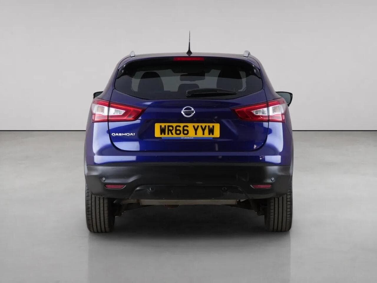 Nissan Qashqai thumbnail Rear